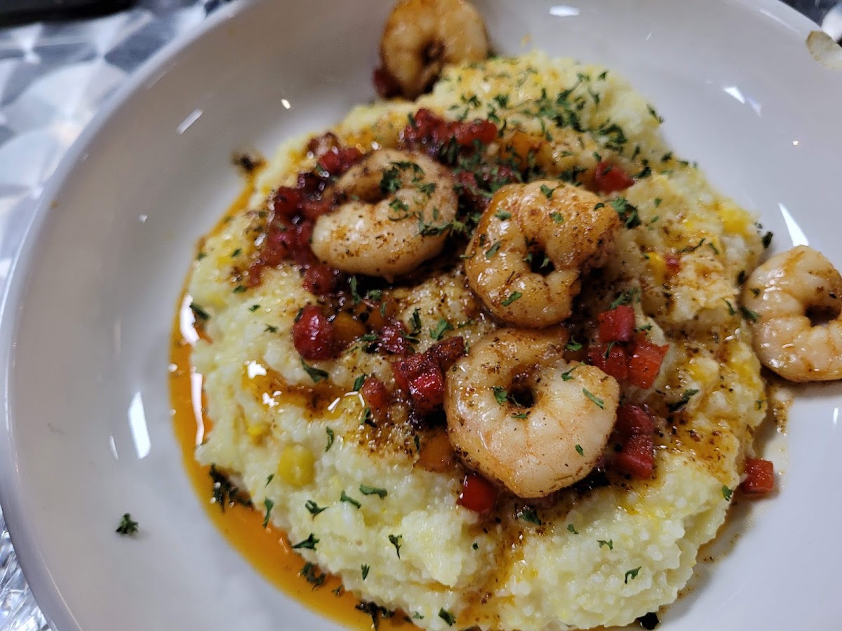 Magnolia Bar And Grill-2