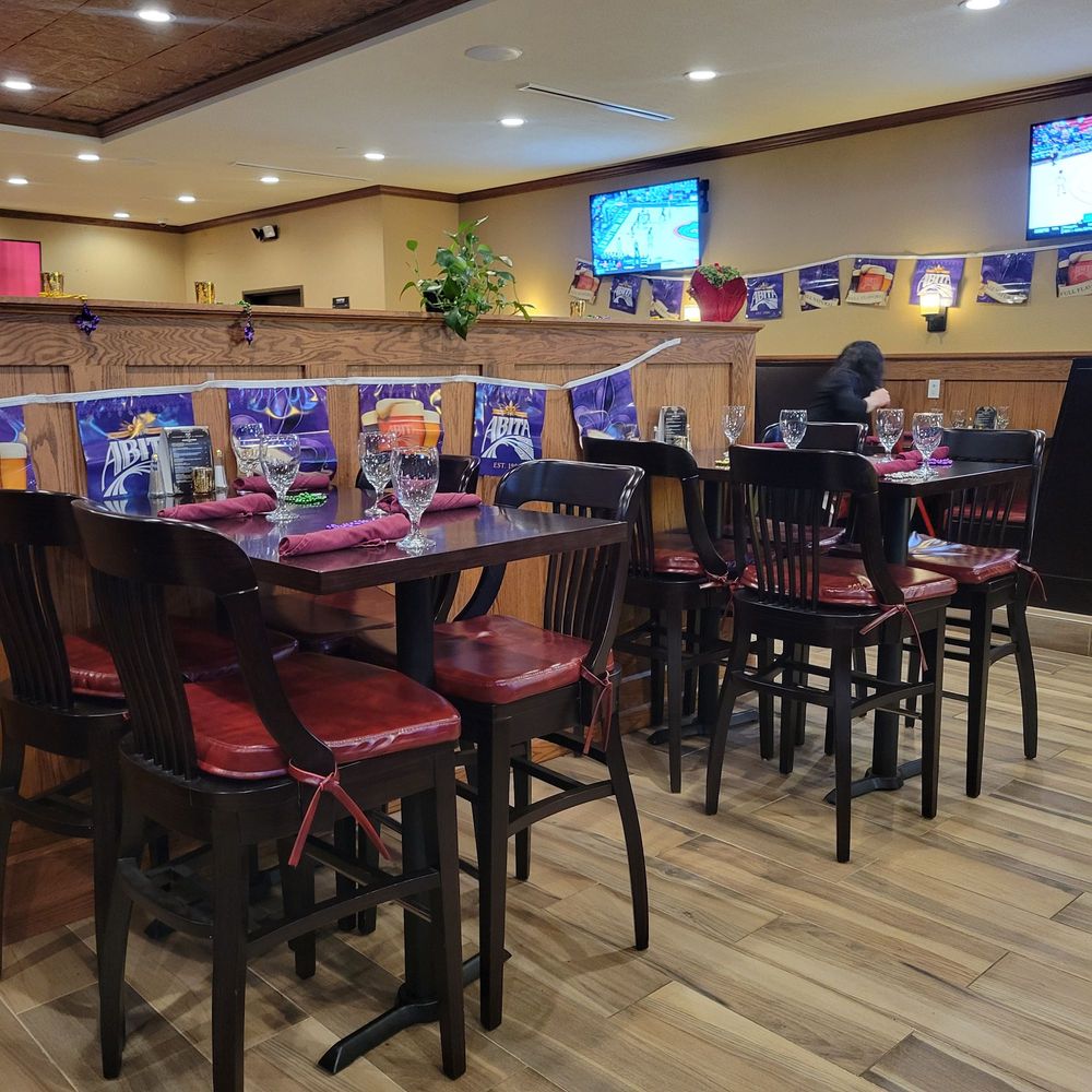 Magnolia Bar And Grill-4